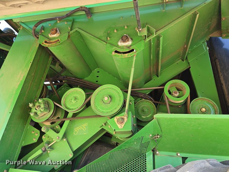 image for item EN8220 2009 John Deere 9870 STS combine