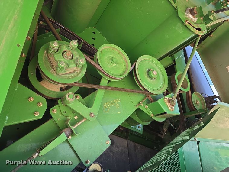 image for item EN8220 2009 John Deere 9870 STS combine