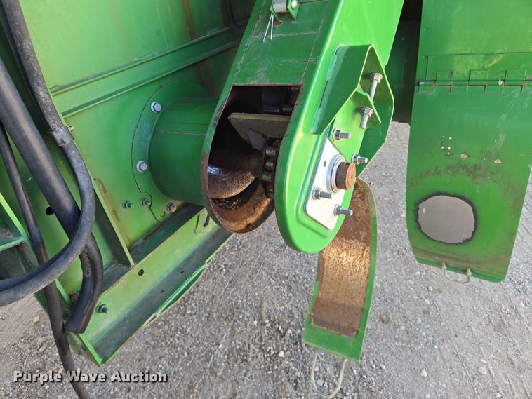image for item EN8220 2009 John Deere 9870 STS combine