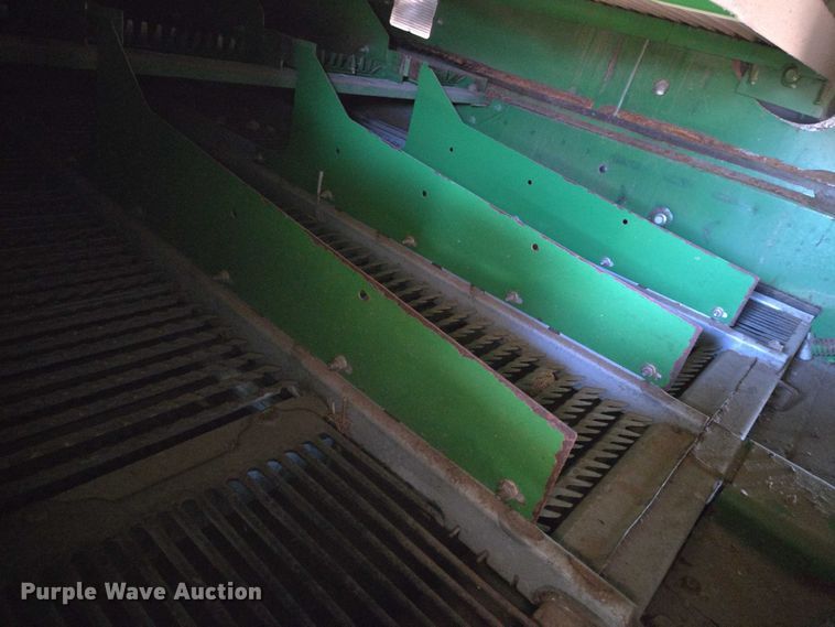 image for item EN8220 2009 John Deere 9870 STS combine