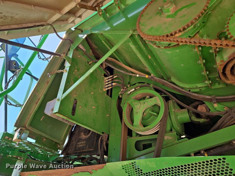 image for item EN8220 2009 John Deere 9870 STS combine