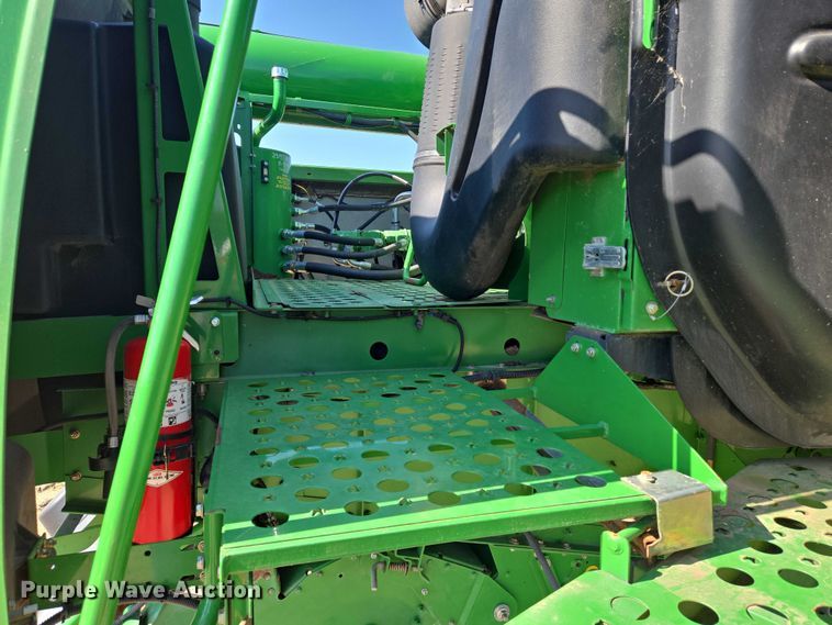 image for item EN8220 2009 John Deere 9870 STS combine