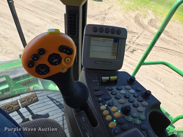 image for item EN8220 2009 John Deere 9870 STS combine