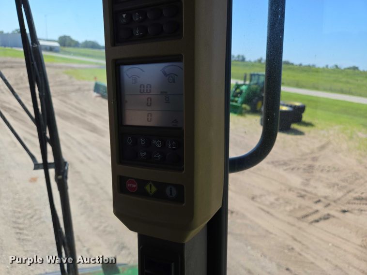 image for item EN8220 2009 John Deere 9870 STS combine