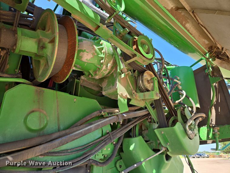 image for item EN8220 2009 John Deere 9870 STS combine