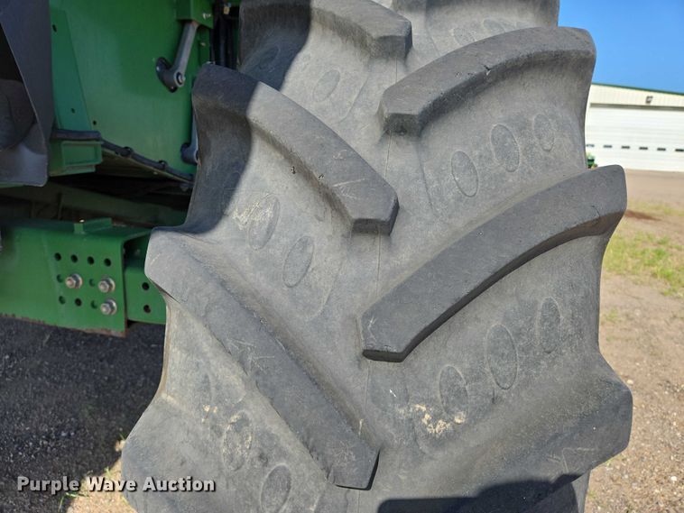 image for item EN8220 2009 John Deere 9870 STS combine