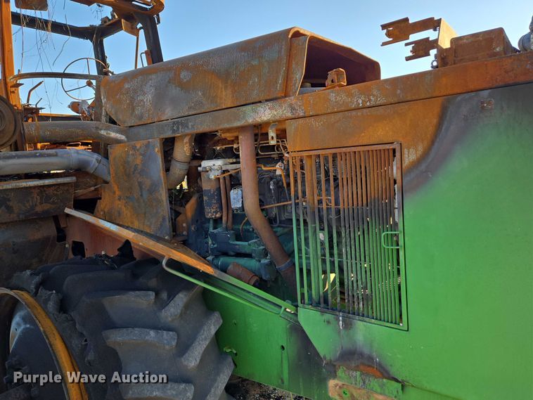 image for item EN8246 1996 John Deere 8770 4WD tractor