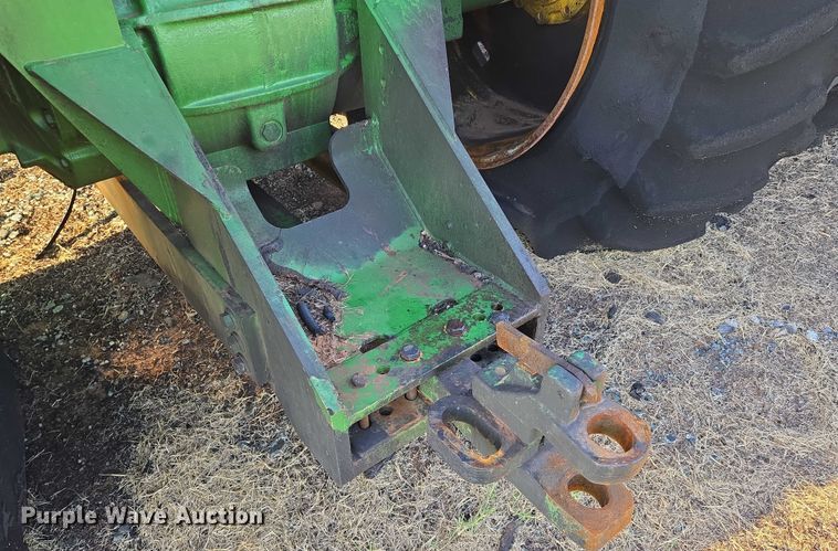 image for item EN8246 1996 John Deere 8770 4WD tractor