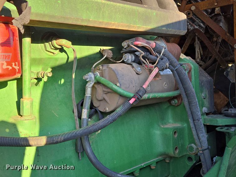 image for item EN8246 1996 John Deere 8770 4WD tractor