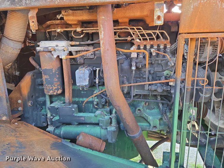 image for item EN8246 1996 John Deere 8770 4WD tractor