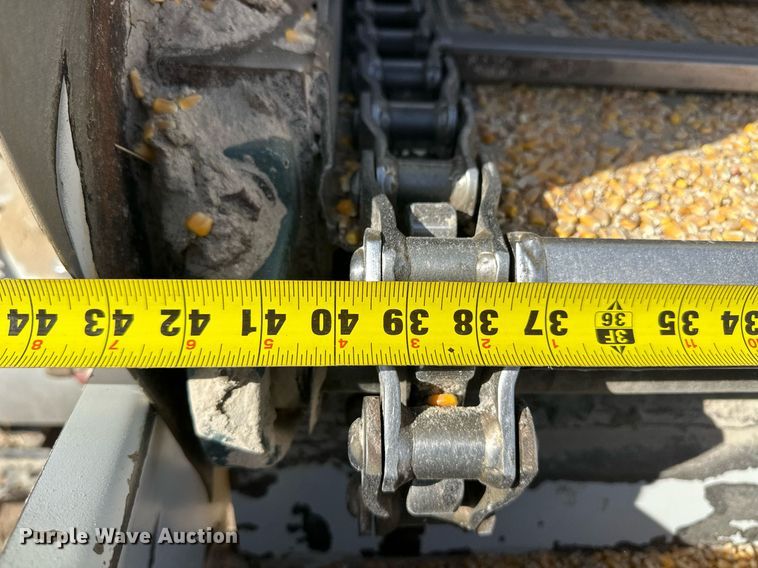 image for item EQ4589 2018 International 7400 feed mixer truck