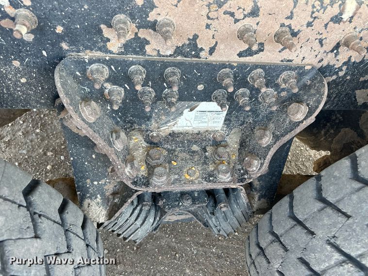 image for item EQ4589 2018 International 7400 feed mixer truck