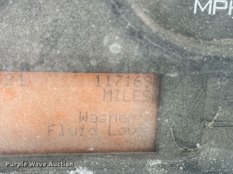 image for item EQ4589 2018 International 7400 feed mixer truck