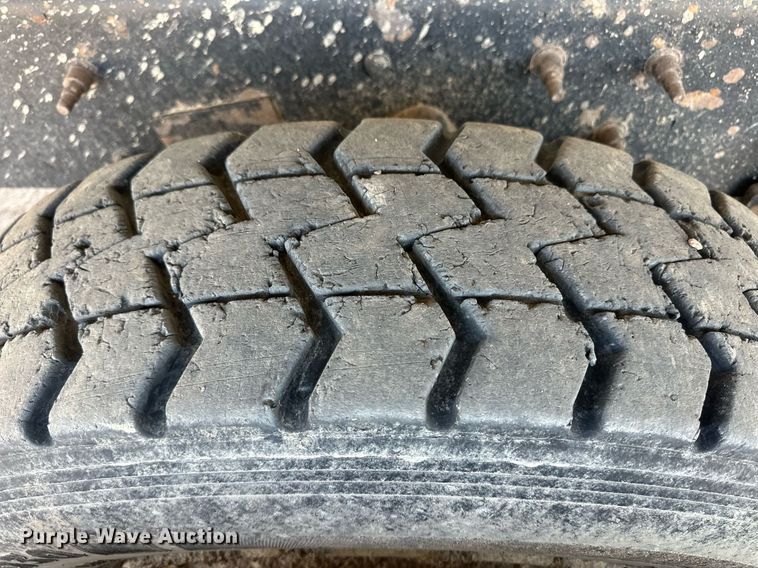 image for item EQ4589 2018 International 7400 feed mixer truck