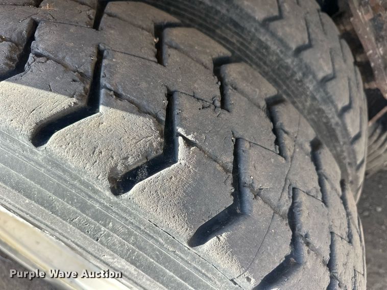 image for item EQ4589 2018 International 7400 feed mixer truck