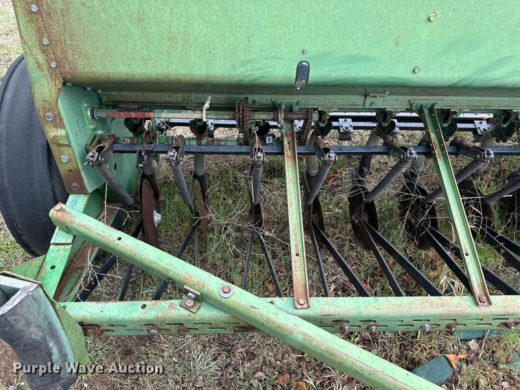 image for item EQ4664 (2) John Deere 8300 grain drills