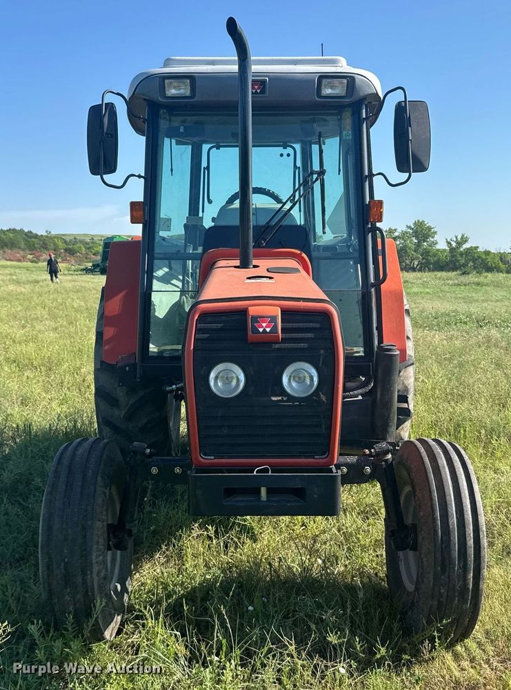 image for item ER2119 2006 Massey Ferguson 596 tractor