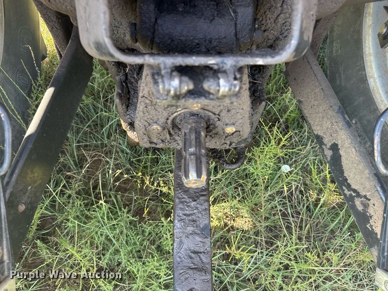 image for item ER2119 2006 Massey Ferguson 596 tractor