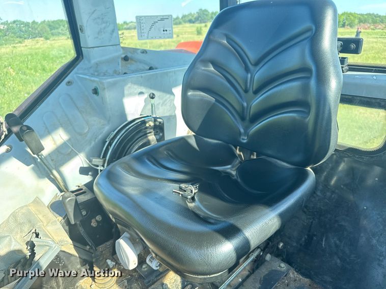 image for item ER2119 2006 Massey Ferguson 596 tractor