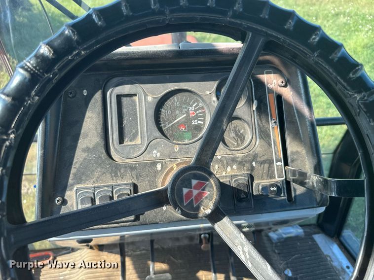 image for item ER2119 2006 Massey Ferguson 596 tractor