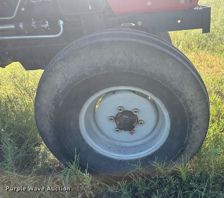 image for item ER2119 2006 Massey Ferguson 596 tractor