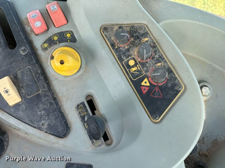 image for item ER2120 Massey Ferguson 5455 MFWD tractor