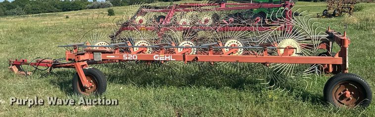 image for item ER2121 Gehl 520 hay rake
