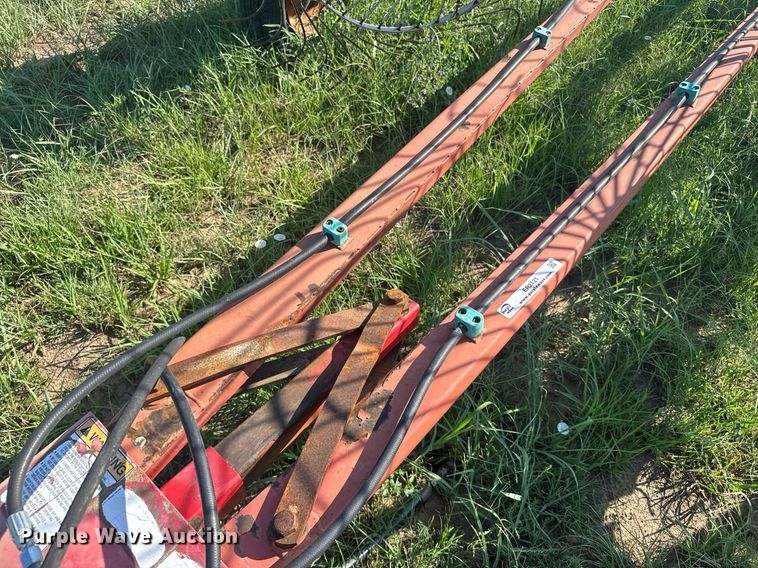 image for item ER2121 Gehl 520 hay rake