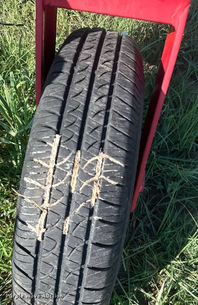 image for item ER2121 Gehl 520 hay rake