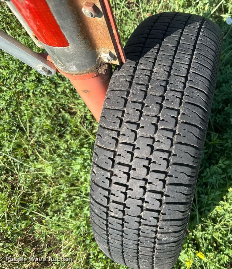 image for item ER2121 Gehl 520 hay rake