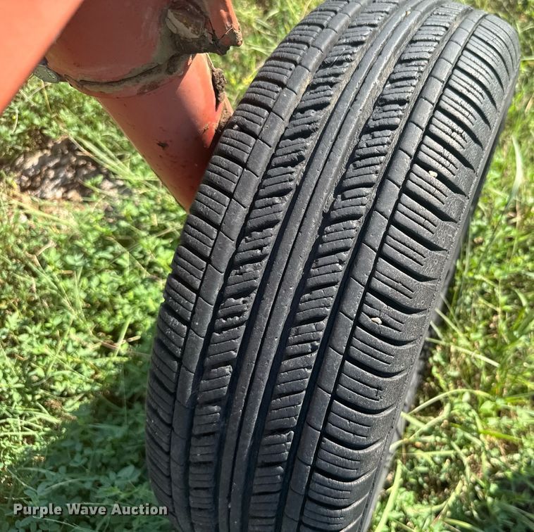 image for item ER2121 Gehl 520 hay rake