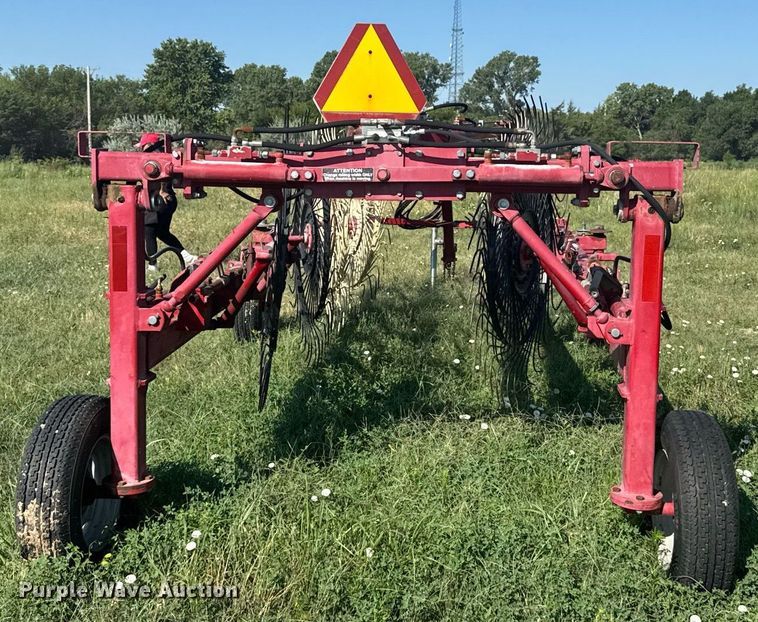 image for item ER2122 Case IH WRX301 hay rake
