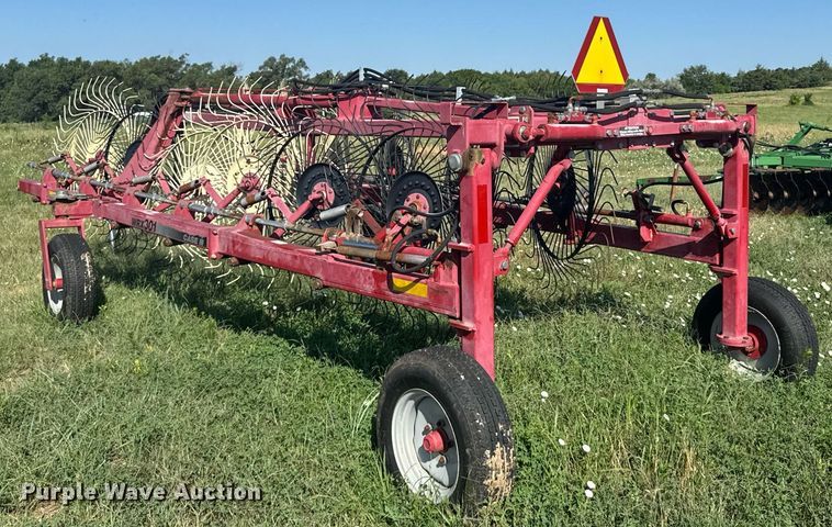 image for item ER2122 Case IH WRX301 hay rake