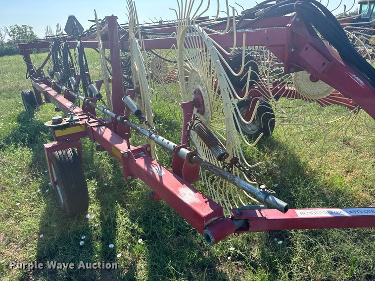 image for item ER2122 Case IH WRX301 hay rake