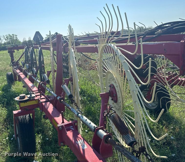 image for item ER2122 Case IH WRX301 hay rake