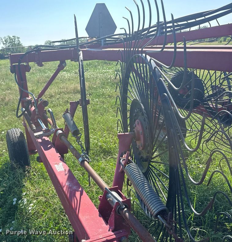 image for item ER2122 Case IH WRX301 hay rake