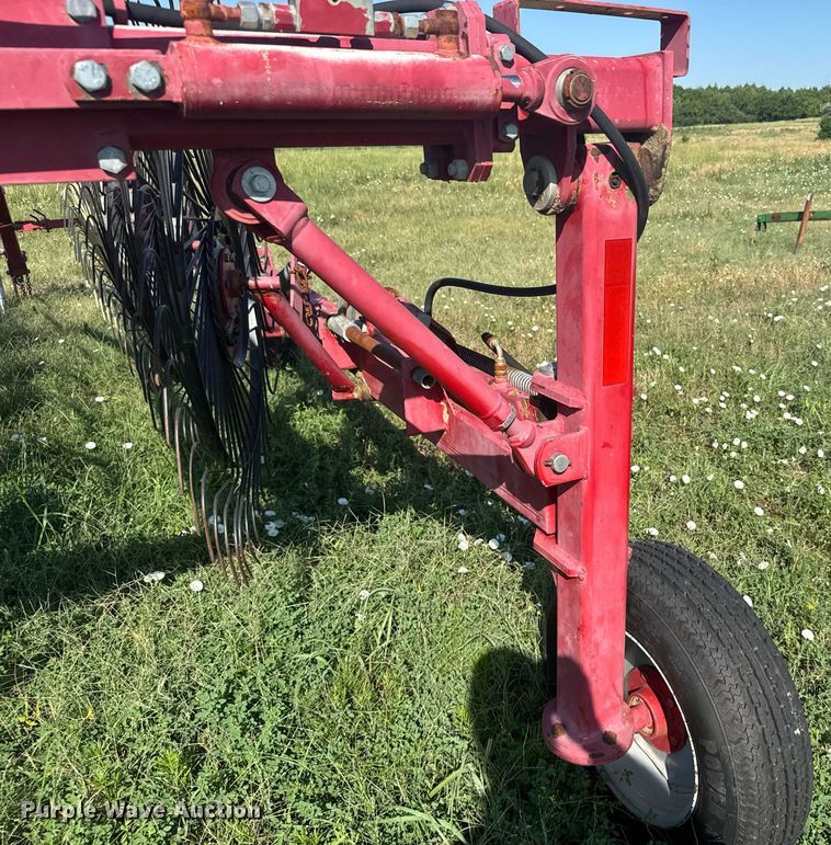 image for item ER2122 Case IH WRX301 hay rake