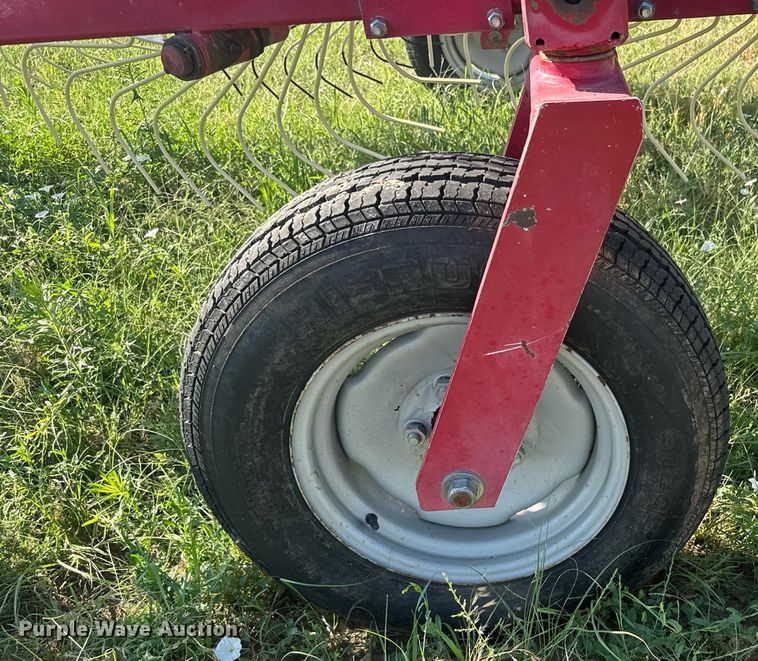 image for item ER2122 Case IH WRX301 hay rake