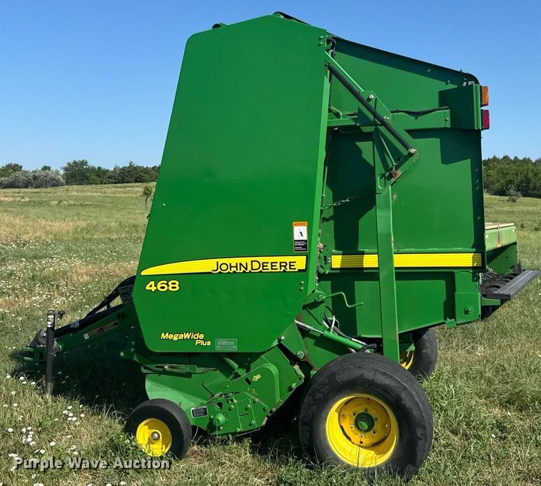 image for item ER2125 2012 John Deere 468 round baler