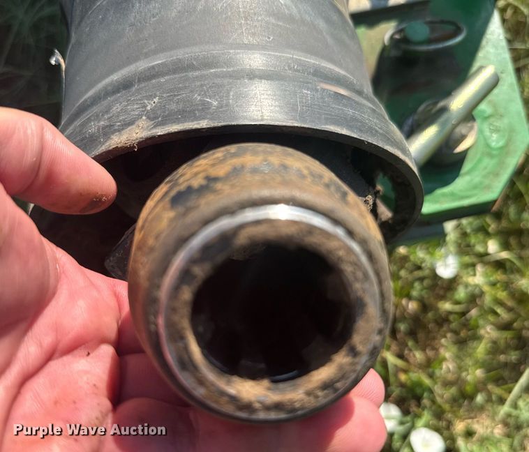 image for item ER2125 2012 John Deere 468 round baler