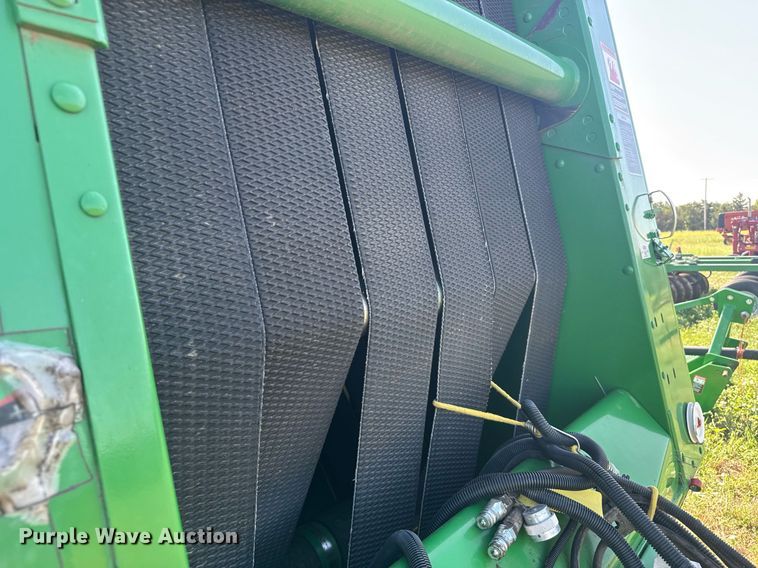image for item ER2125 2012 John Deere 468 round baler