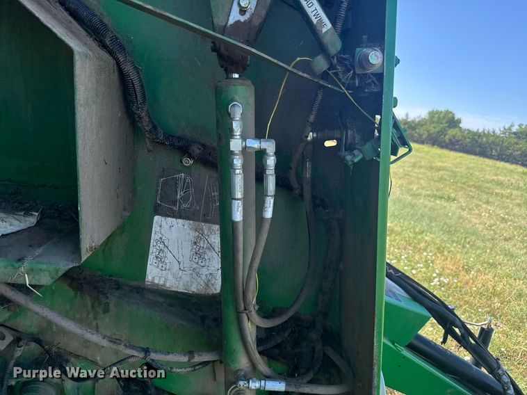 image for item ER2125 2012 John Deere 468 round baler