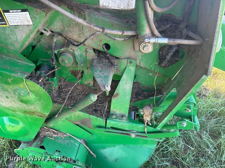 image for item ER2125 2012 John Deere 468 round baler
