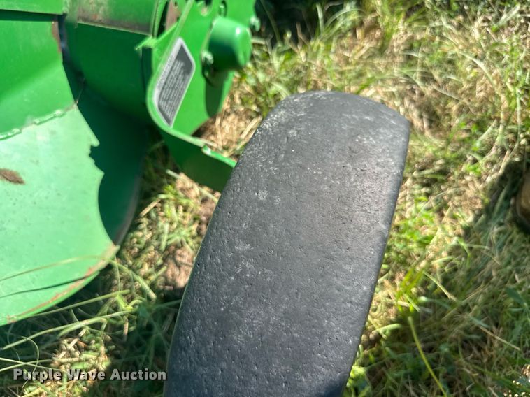 image for item ER2125 2012 John Deere 468 round baler