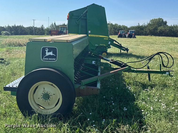 image for item ER2126 John Deere 8300 grain drill