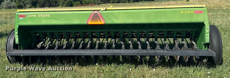 image for item ER2126 John Deere 8300 grain drill