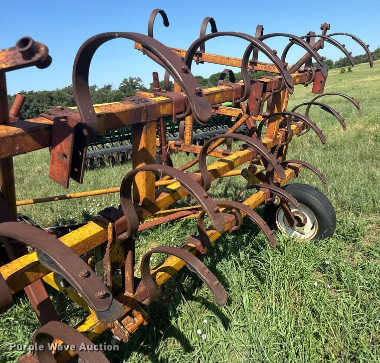 image for item ER2127 Chisel