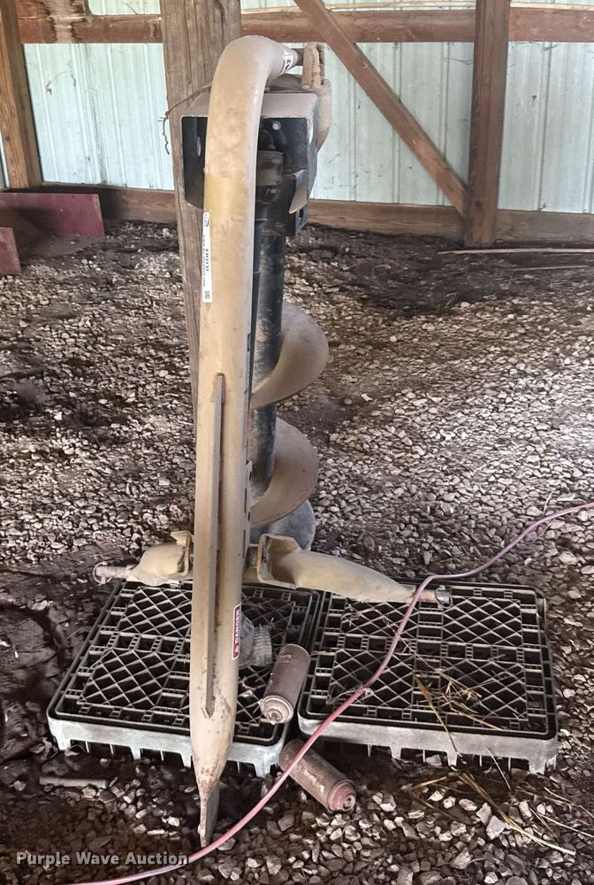 image for item ER2131 Land Pride post hole digger