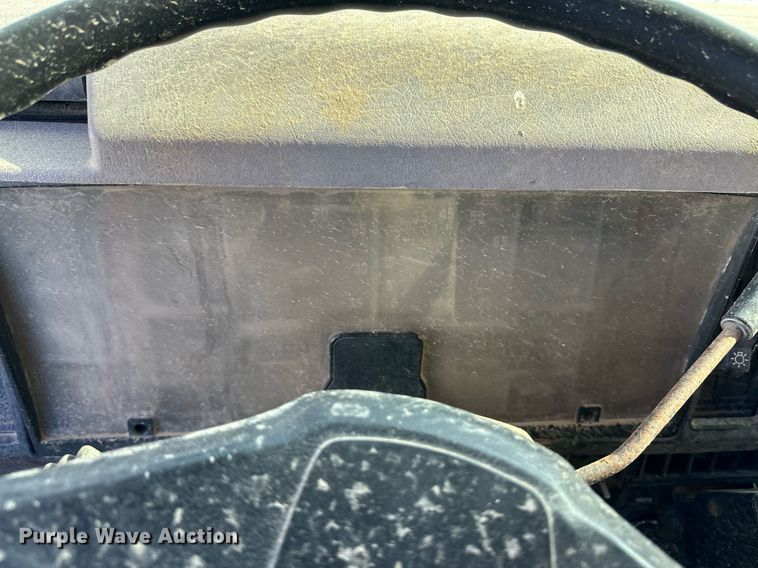 image for item ER8369 1997 International 4900 dump truck