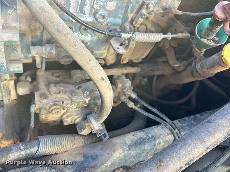 image for item ER8369 1997 International 4900 dump truck